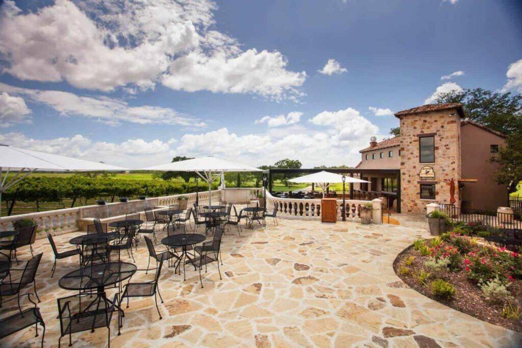 The Container Retreat @ 290 Wine Trail #10 Welcome Friends! Hye Buitenkant foto
