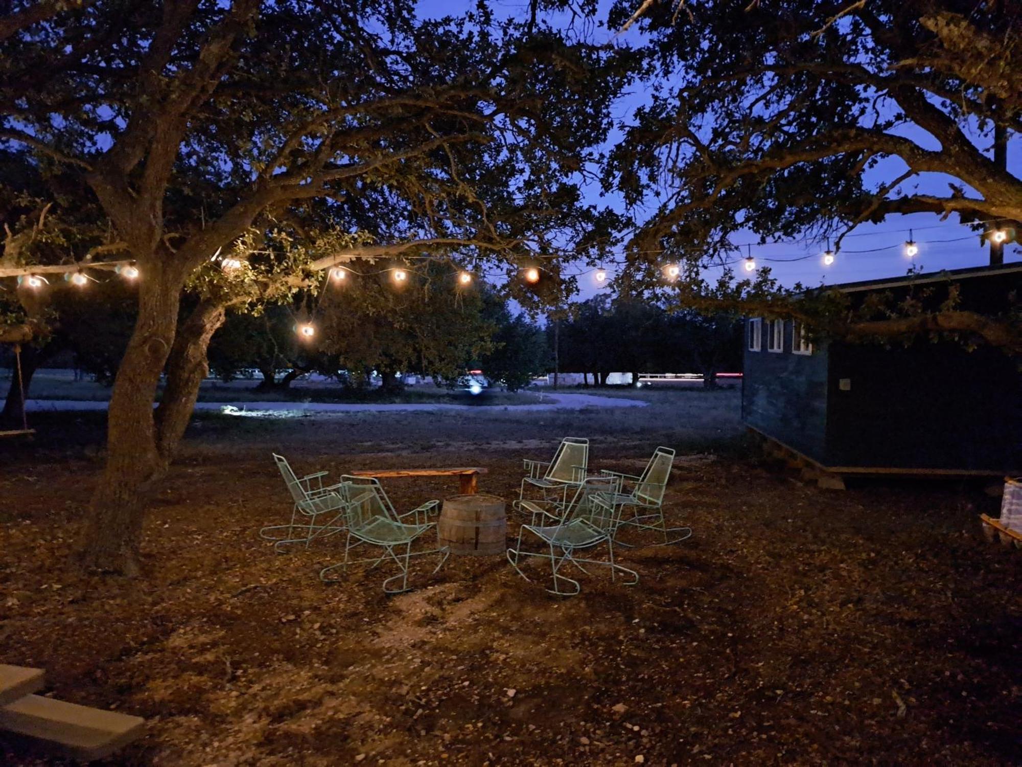 The Container Retreat @ 290 Wine Trail #10 Welcome Friends! Hye Buitenkant foto